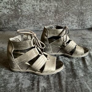 Sorel Joan of Arc Black Lace-Up Wedge Sandals